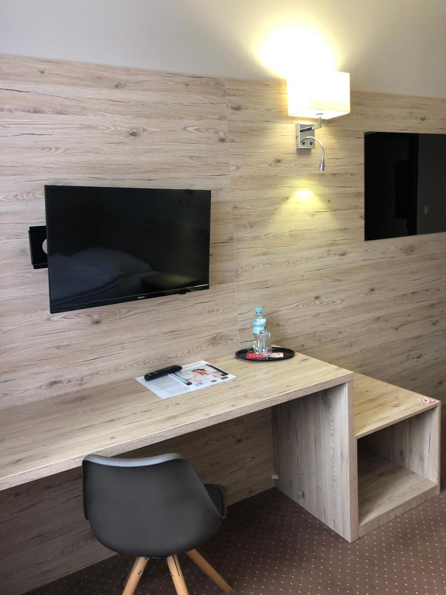 Hotel Krystyna شتشتنو المظهر الخارجي الصورة