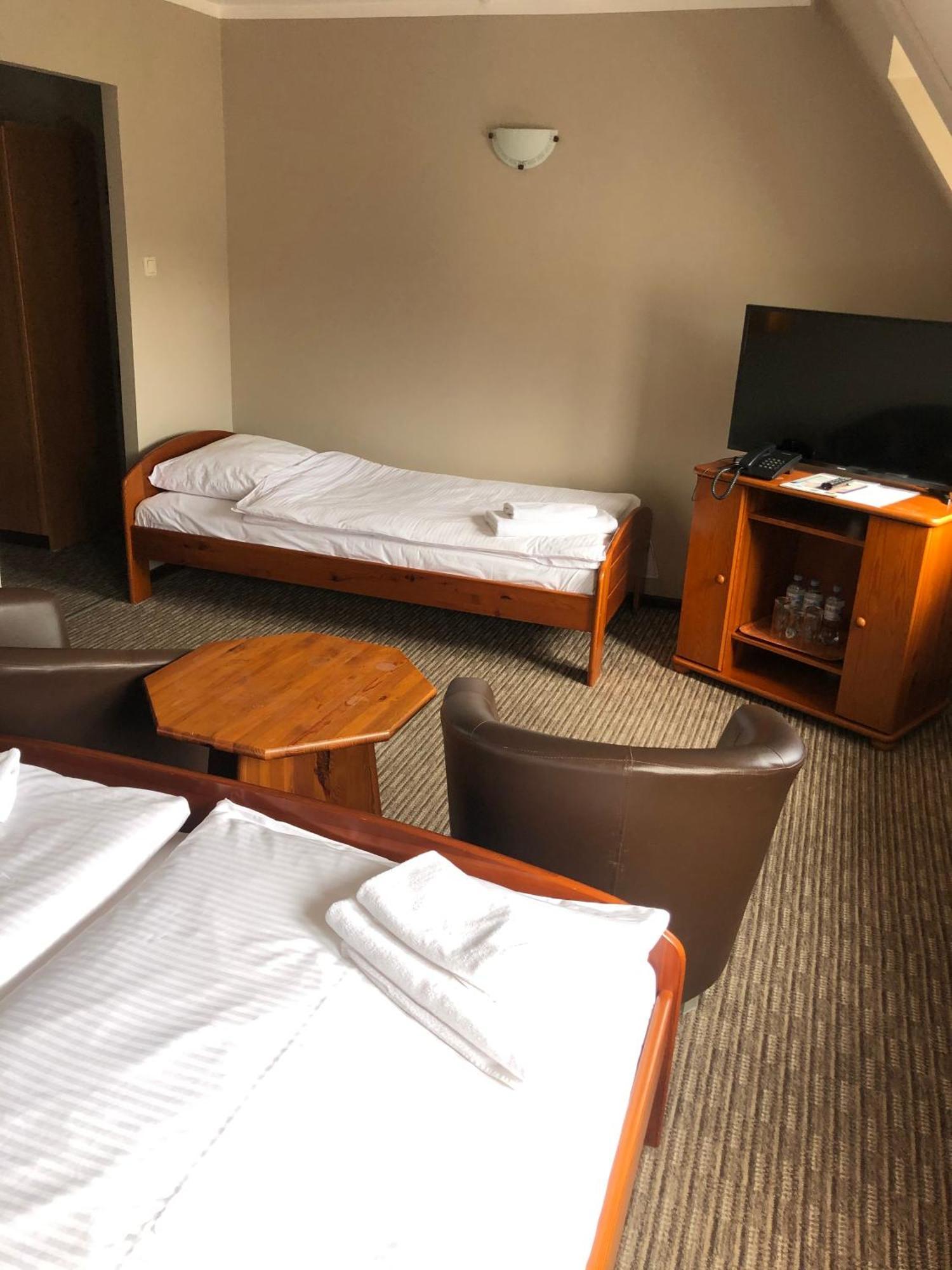 Hotel Krystyna شتشتنو المظهر الخارجي الصورة